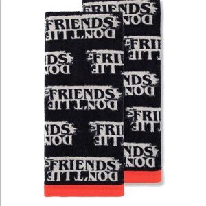 NWT 2 pack of Netflix hit show stranger things dish towels 100% cotton
